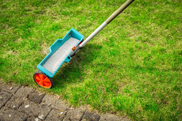 Cost of Commercial Lawn Treatment in Decatur
